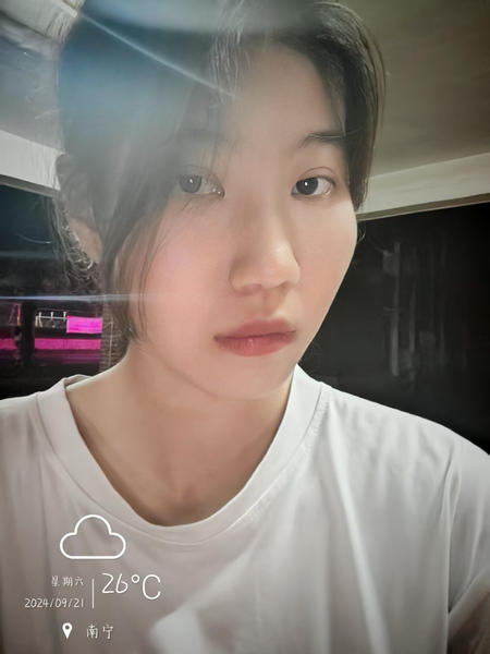 去海岛看极光的主图